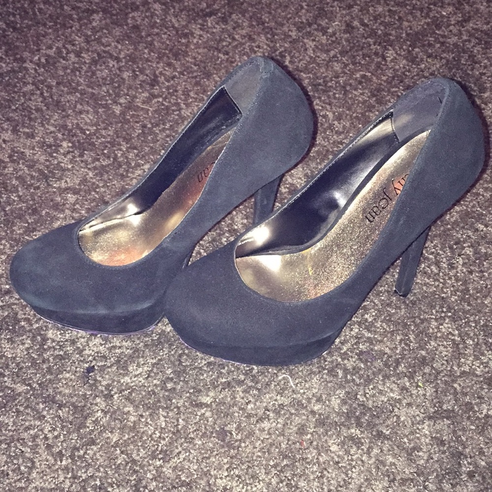 5 inch closed toe heels